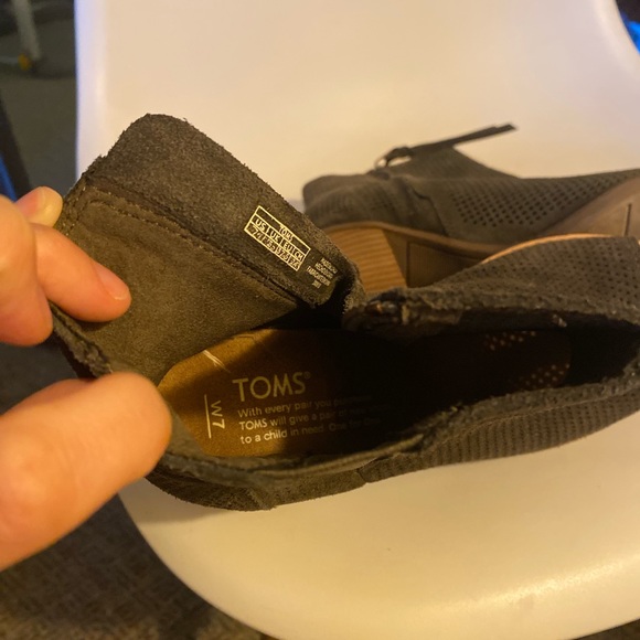 Toms • Majorca Peep Toe Booties - Picture 7 of 8